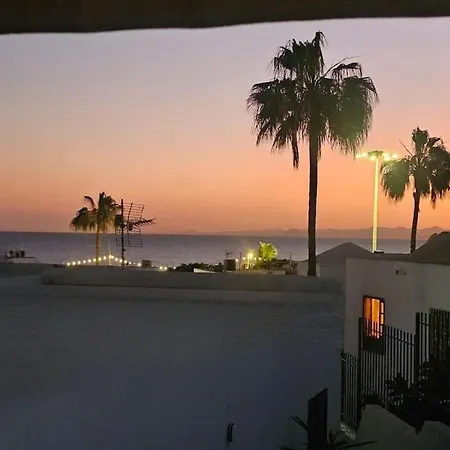Angelmoon Modern & Sea Views Apartment