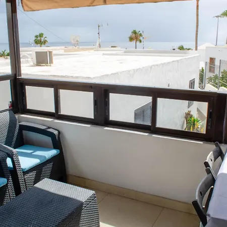 Angelmoon Modern & Sea Views Apartment *