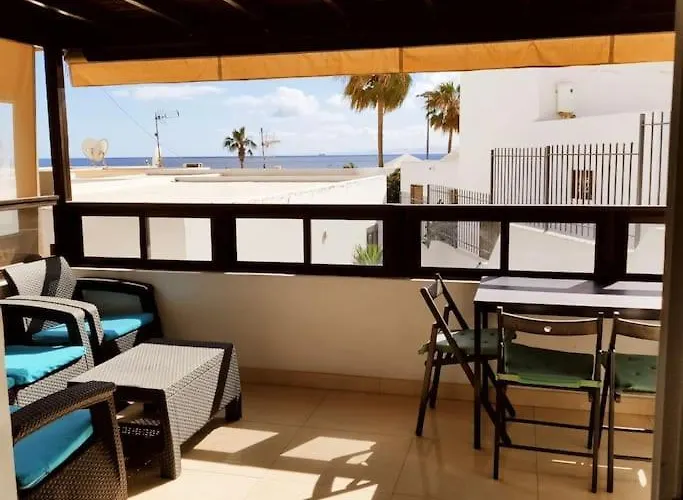 Angelmoon Modern & Sea Views Appartement