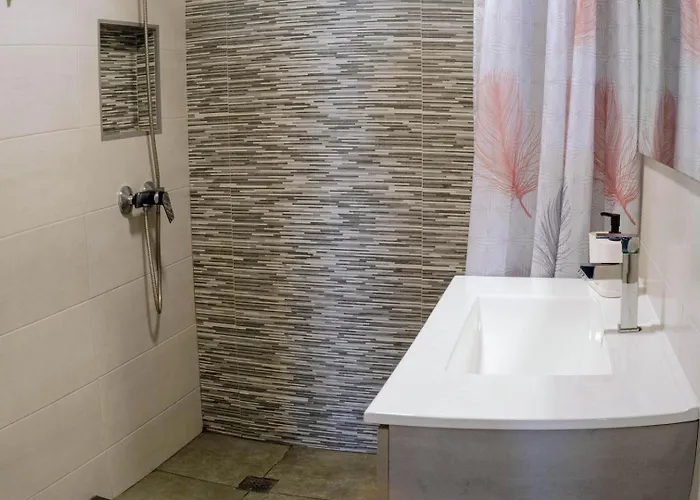 Angelmoon Modern & Sea Views